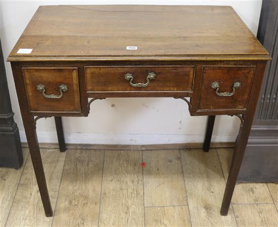 A George III oak lowboy W.79cm